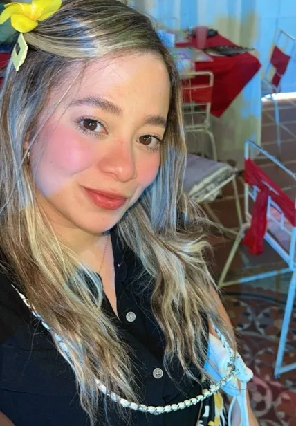 New cam model waiting to chat on CamToCam