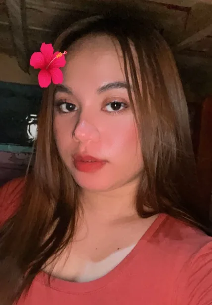 New cam model waiting to chat on CamToCam